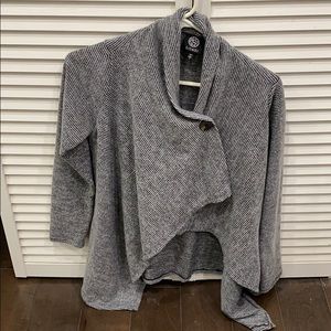 Bobeau asymmetrical cardigan size small